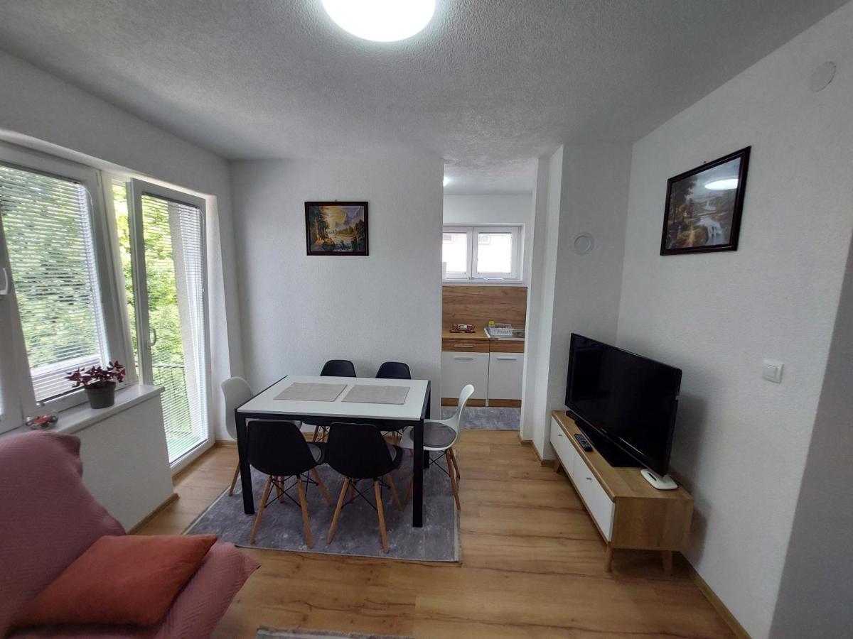 Apartman "Medeni" Біхач Екстер'єр фото