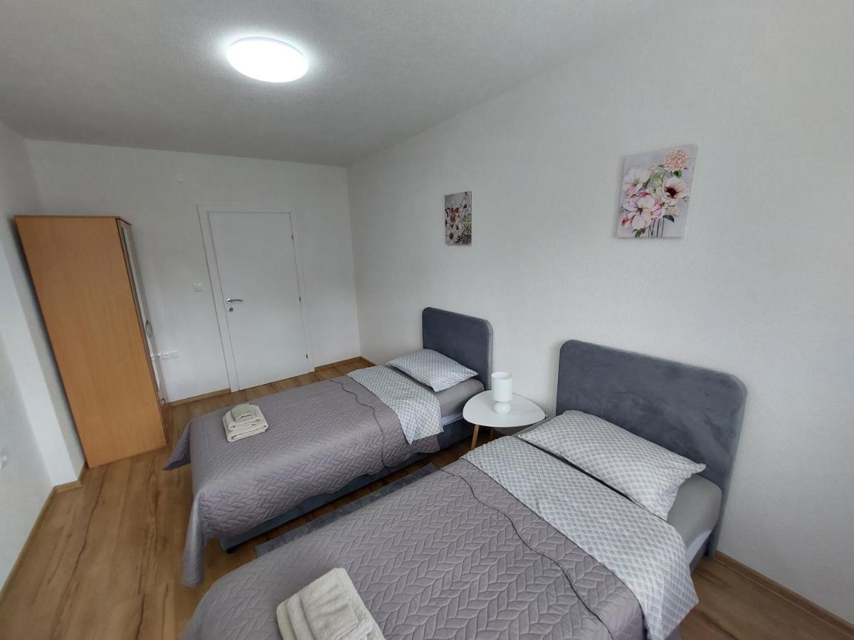 Apartman "Medeni" Біхач Екстер'єр фото