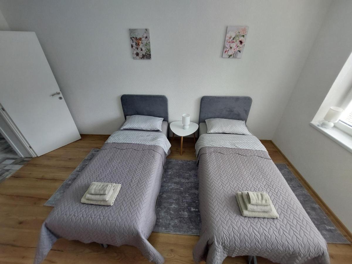 Apartman "Medeni" Біхач Екстер'єр фото