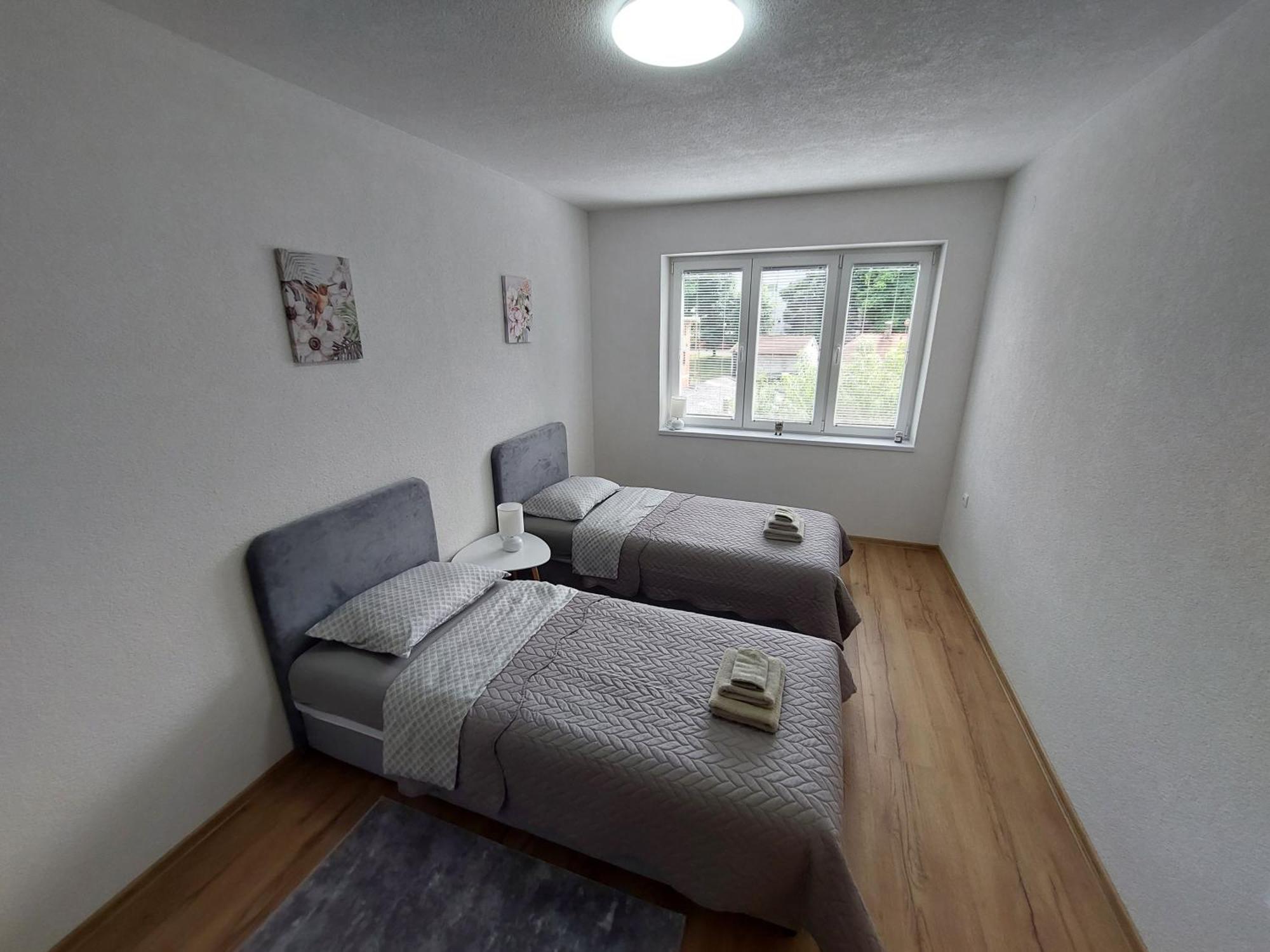 Apartman "Medeni" Біхач Екстер'єр фото