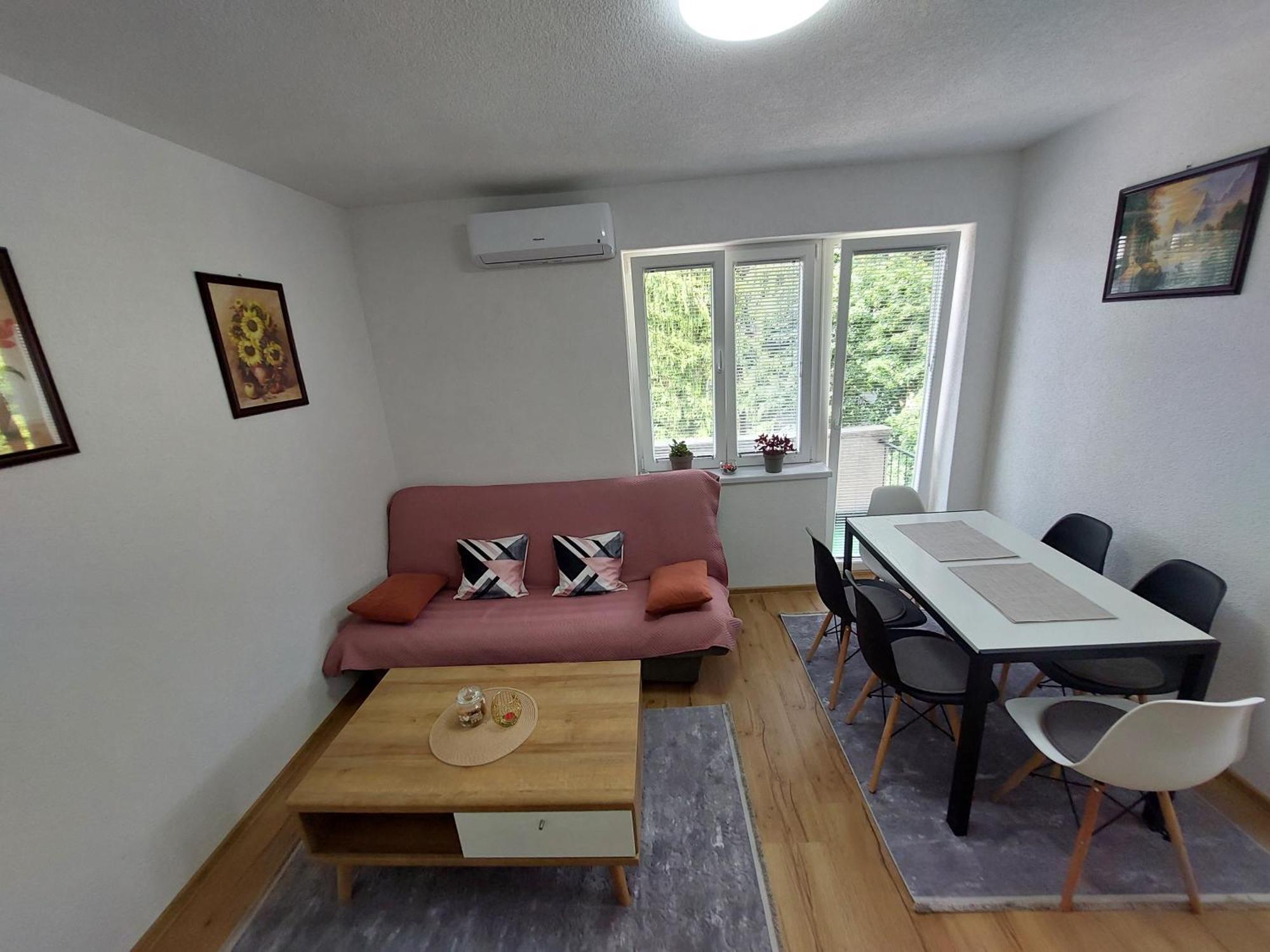 Apartman "Medeni" Біхач Екстер'єр фото